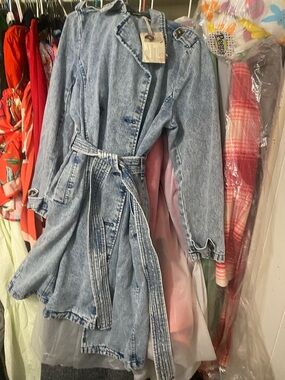 26 International Light Blue Acid-Wash Denim Trench Coat Jeans